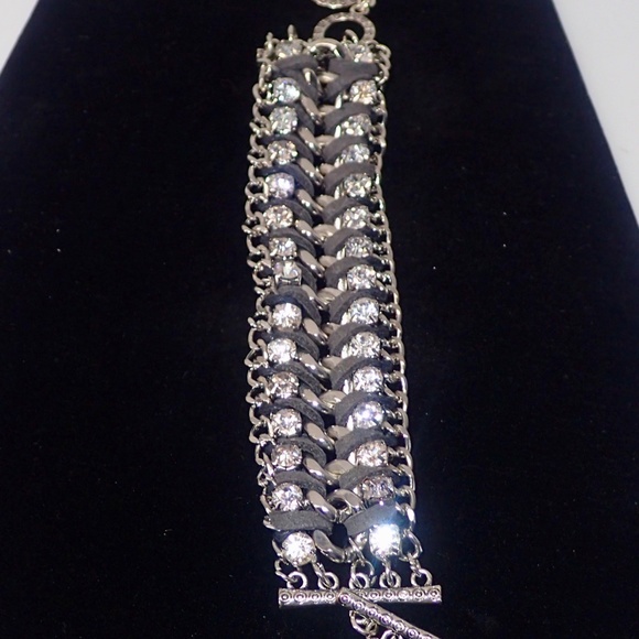 Vtg Black Leather Rhinestone Wide Silver Tone Necklace Bracelet Matching Set - Picture 4 of 12